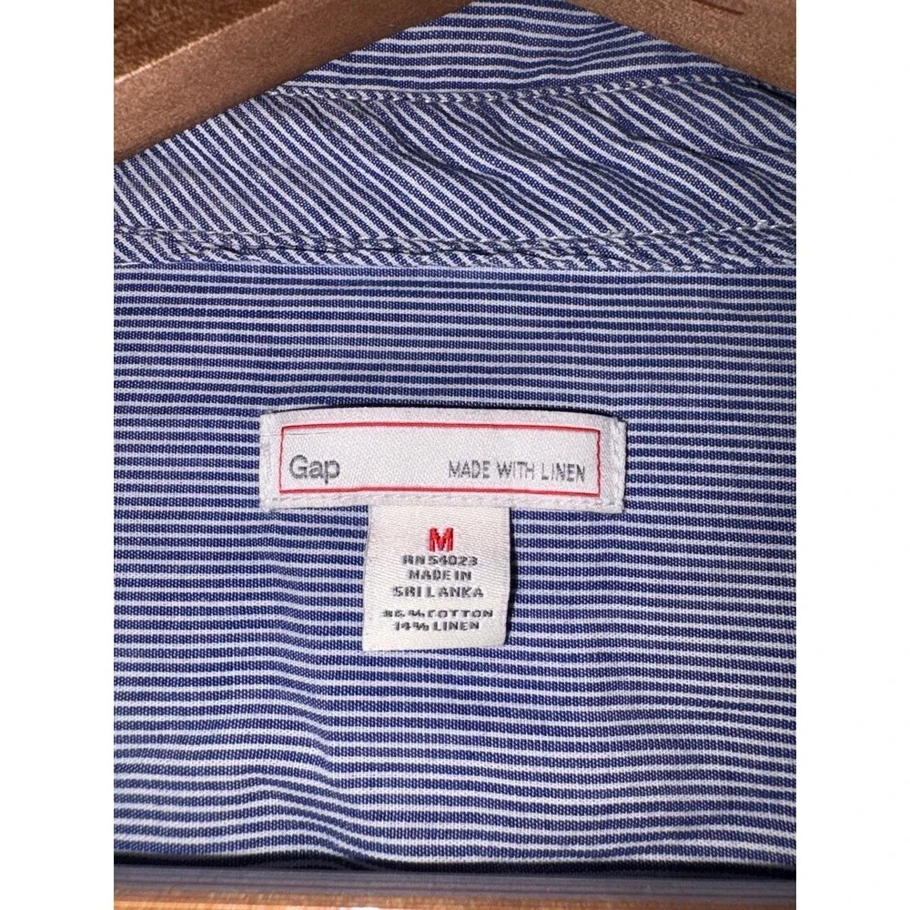 Gap ‘Made with Linen’ Blue and White Striped Button-Up Shirt - Size Medium